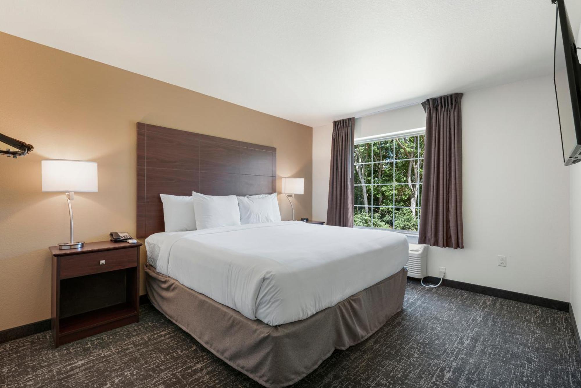 Cobblestone Hotel & Suites - Bellefontaine Extérieur photo