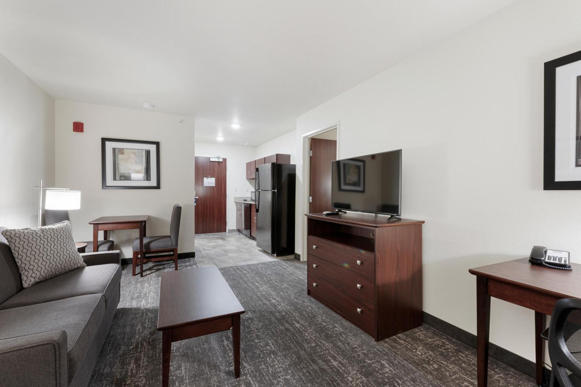 Cobblestone Hotel & Suites - Bellefontaine Extérieur photo