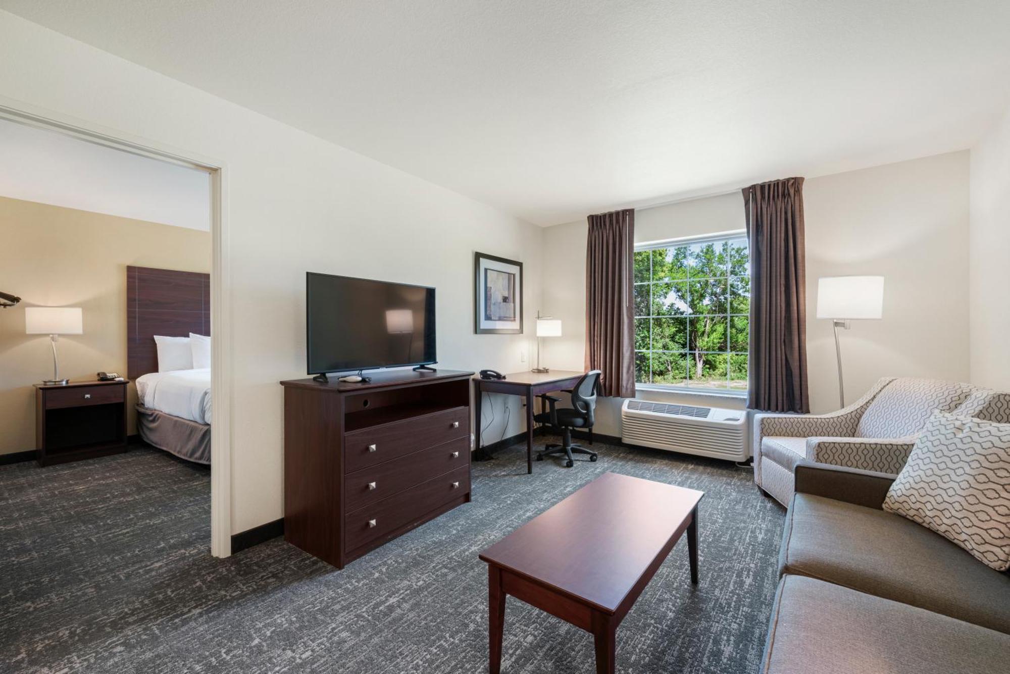 Cobblestone Hotel & Suites - Bellefontaine Extérieur photo